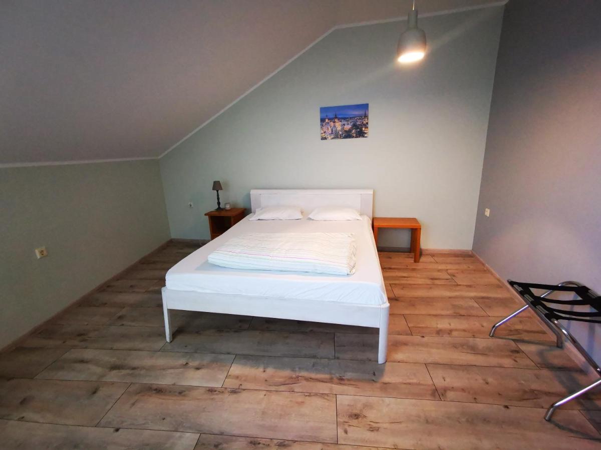 Oldtown Lux Hostel Tallinn Eksteriør billede